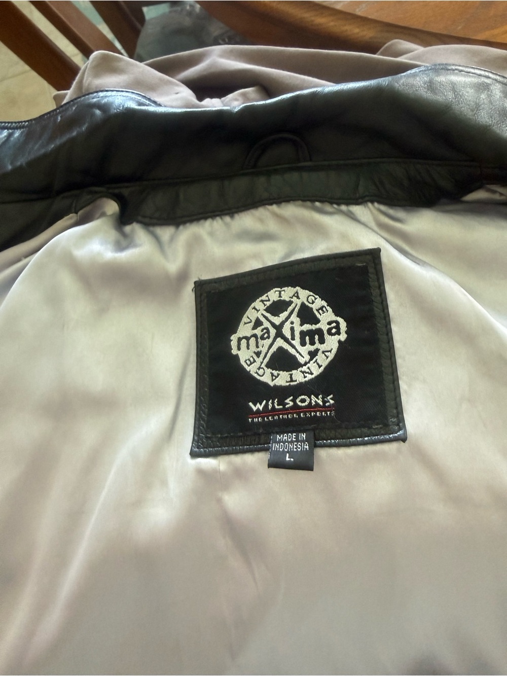 Classic Black Leather Button-Up woman’s Jacket - Picture 6 of 6